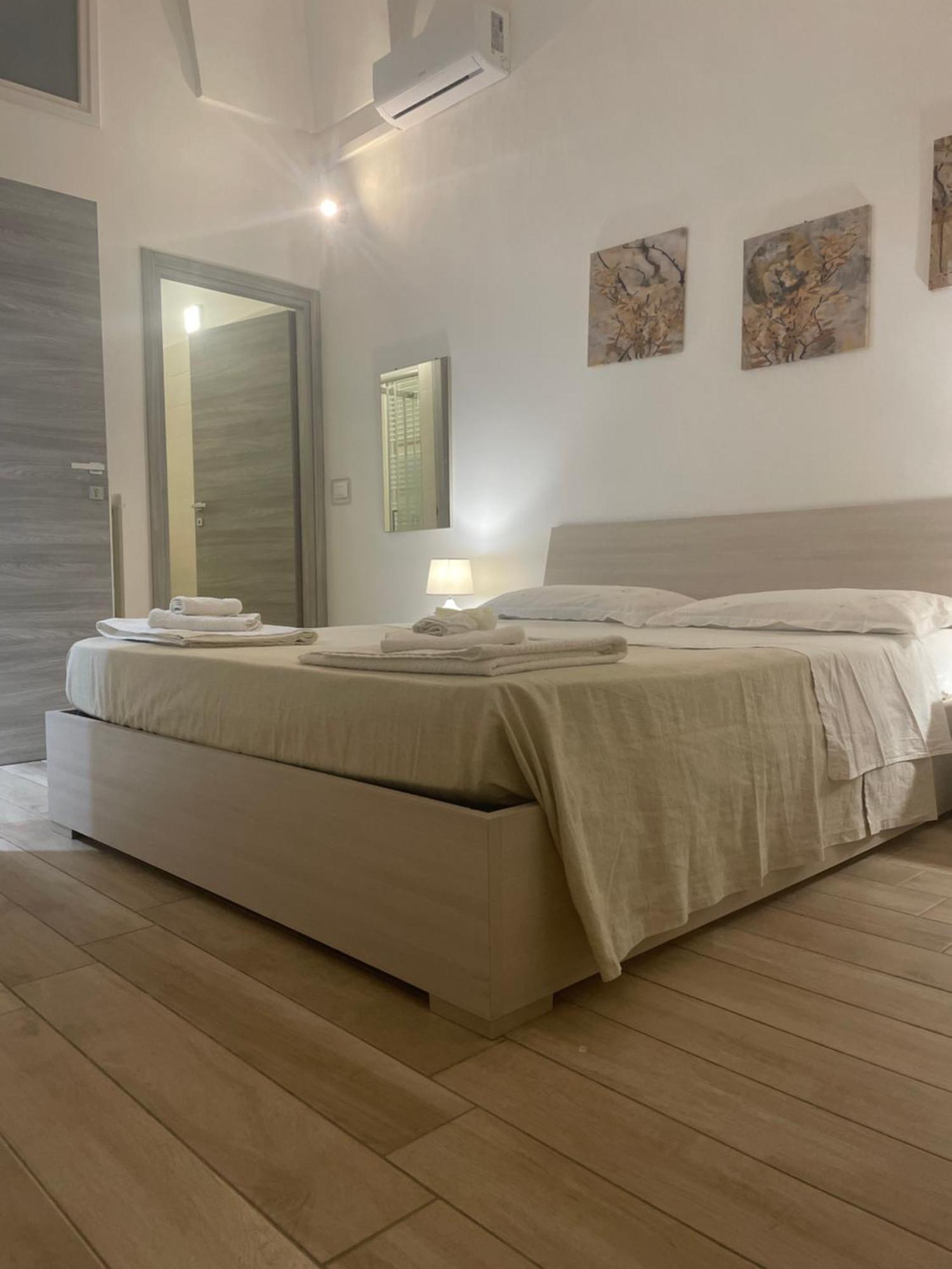 O' Sole Mio Rudiae Rooms Lecce Exterior photo